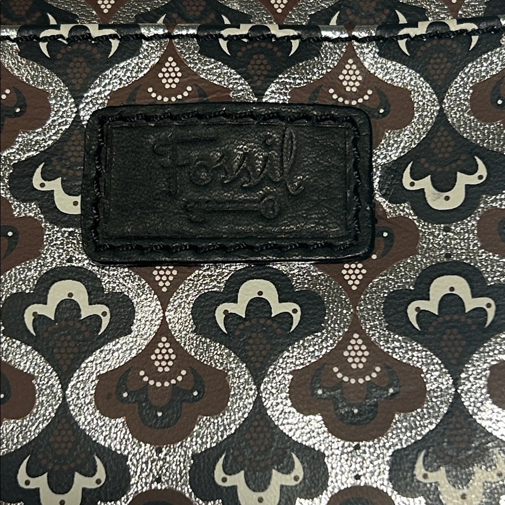 Fossil Crossbody Wallet - Picture 6 of 6